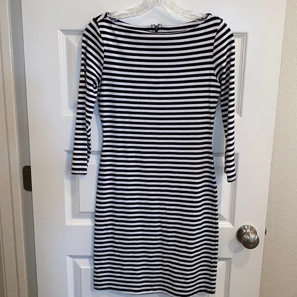 Xhilaration | Dresses | Xhilaration Sz S Fitted Dress Black White Stripes Zip Closure | Poshmark Xhilaration | Dresses | Xhilaration Sz S Fitted Dress Black White Stripes Zip Closure | Poshmark